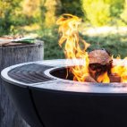 Barbecue da esterno Firepit in ghisa con piedistallo